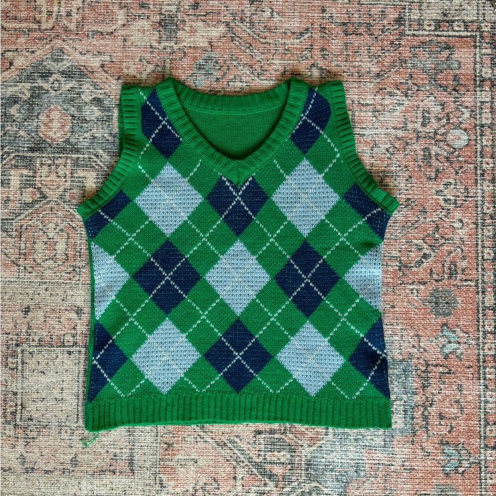 cropped sweater vest